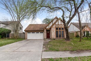 1526 Rushworth Dr in Houston, TX - Building Photo