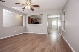 1172 Tomahawk Dr in Dallas, TX - Foto de edificio - Building Photo