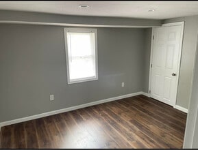 752 Dunmore St in Throop, PA - Building Photo - Building Photo