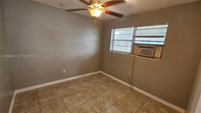 6204 Dewey St in Hollywood, FL - Building Photo - Building Photo