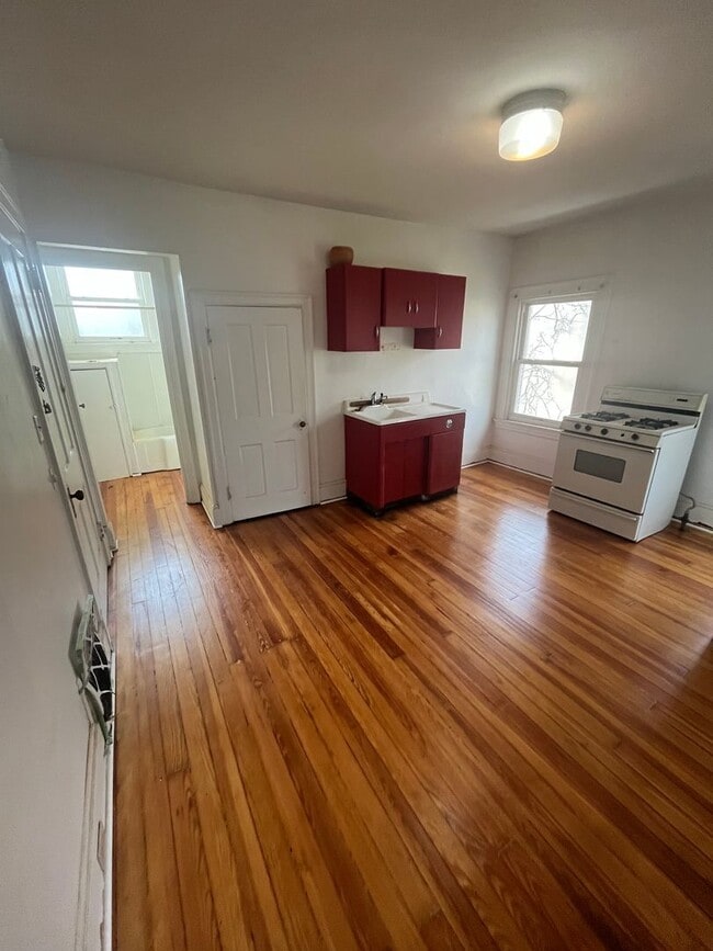 3523 Clifton Ave in Cincinnati, OH - Building Photo - Building Photo