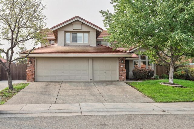 102 Atfield Way in Folsom, CA - Building Photo