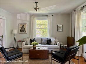 590 NY-23B in Hudson, NY - Building Photo - Building Photo