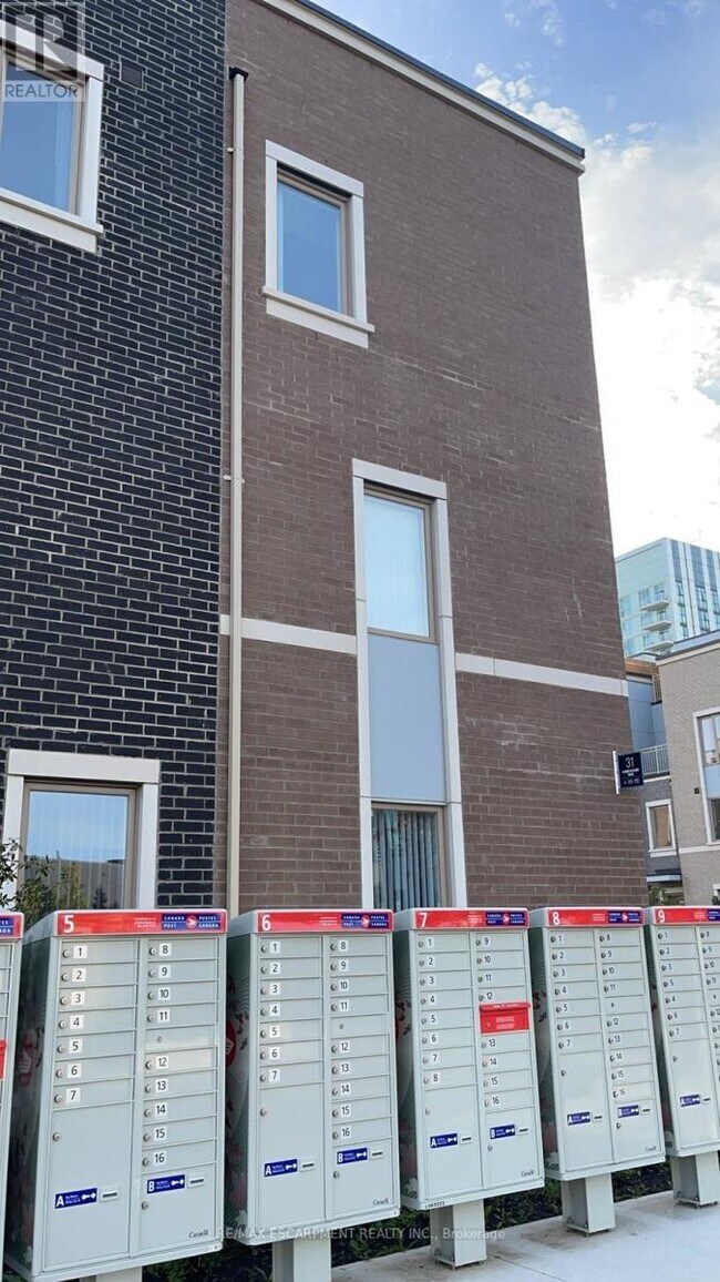 31-131 Almond Blossom Mews in Vaughan, ON - Building Photo - Building Photo