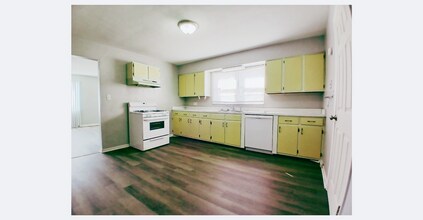 201 N Calvert St in Muncie, IN - Building Photo - Building Photo