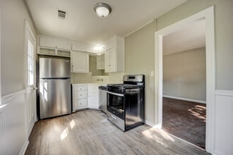 2101 S V St in Fort Smith, AR - Building Photo - Building Photo