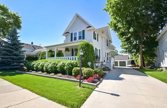 429 W Ann Arbor Trl, Unit 429 in Plymouth, MI - Building Photo - Building Photo