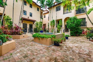 2819 Coconut Ave in Miami, FL - Building Photo