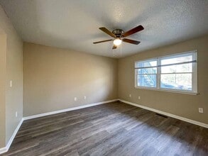 20 Brookdale Rd in Asheville, NC - Building Photo - Building Photo