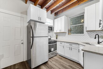 1817 N Honore St in Chicago, IL - Building Photo - Building Photo