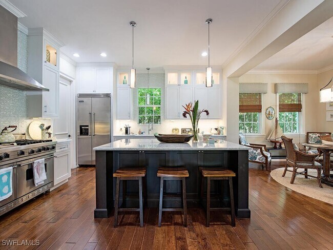 613 14th Ave S in Naples, FL - Building Photo - Building Photo