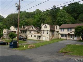 2235-2237 Koehler Dr in Bethlehem, PA - Foto de edificio