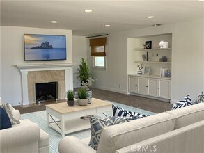 2137 Channel Rd in Newport Beach, CA - Building Photo - Building Photo