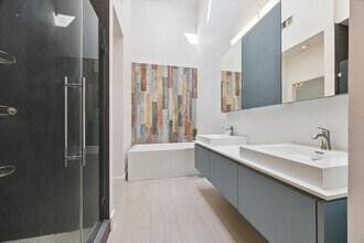1222 Marconi St in Houston, TX - Foto de edificio - Building Photo