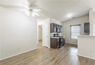15420 Acacia Rd in Oklahoma City, OK - Building Photo - Building Photo