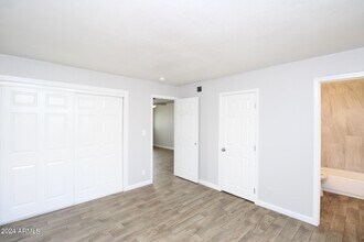 6044 N 21st Ave-Unit -1 in Phoenix, AZ - Building Photo - Building Photo