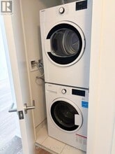 1 Quarrington Lane in North York, ON - Building Photo - Building Photo