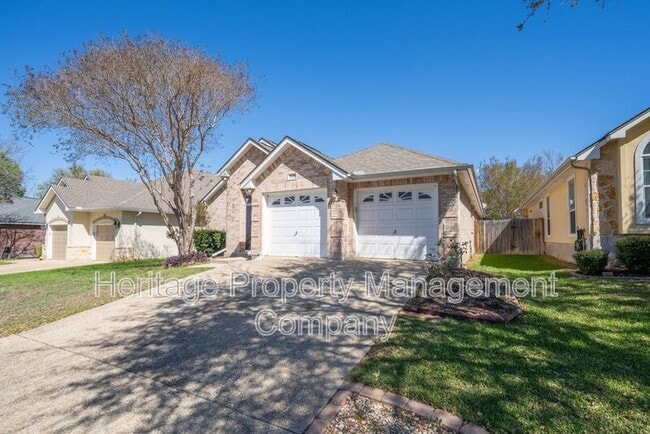 1435 Bluff Forest in San Antonio, TX - Building Photo - Building Photo