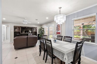 7130 Tours St in Houston, TX - Building Photo - Building Photo