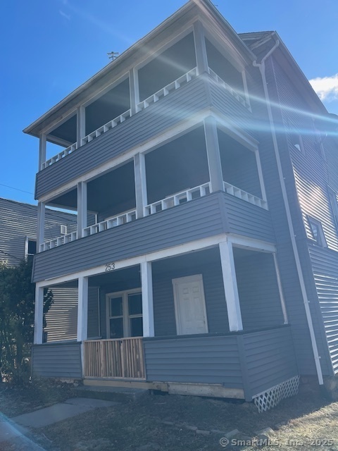 property at 253 Main St