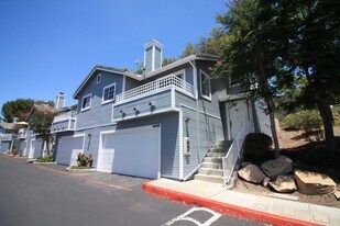 12878 Carriage Heights Way in Poway, CA - Building Photo