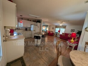 10045 Wellington Ave in Dade City, FL - Building Photo - Building Photo