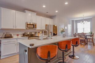 2001 Laycock Ln in Suffolk, VA - Building Photo