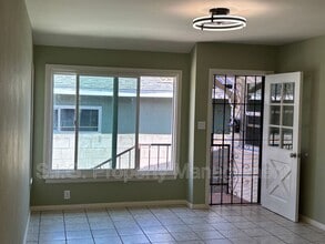 618 N Mariposa St in Burbank, CA - Building Photo - Building Photo