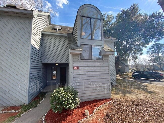 property at 2167 Spoleto Ln