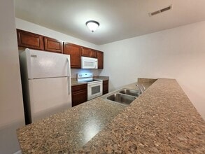 102 Hunter's Way in Fruitland, MD - Building Photo - Building Photo