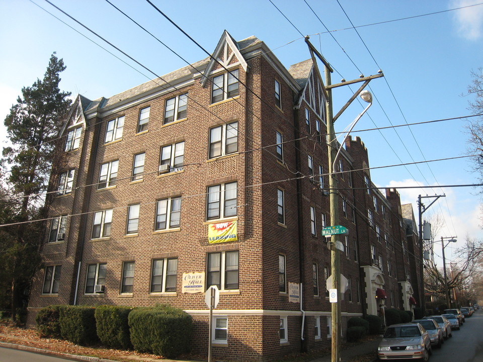 Oliver Hall Apartments in Philadelphia, PA - Building Photo