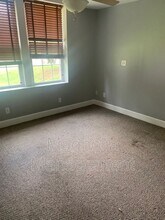 215 W Young Ave in Henderson, NC - Building Photo - Building Photo