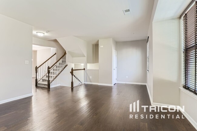 586 Fox River Hills Way in Glen Burnie, MD - Building Photo - Building Photo