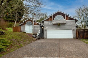 4172 Imperial Dr in West Linn, OR - Building Photo