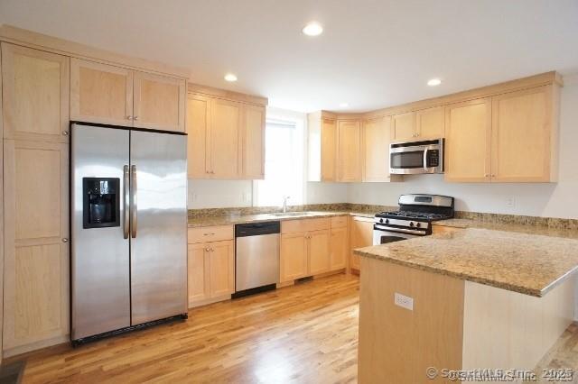 44 Stuart Ave in Norwalk, CT - Building Photo