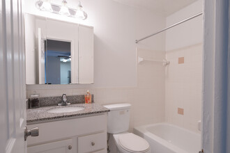 Boulevard Towers in Amherst, NY - Building Photo - Interior Photo