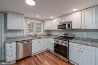 915 S Bouldin St in Baltimore, MD - Building Photo - Building Photo