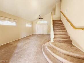 1725 Wandering Winds Way in Las Vegas, NV - Building Photo - Building Photo