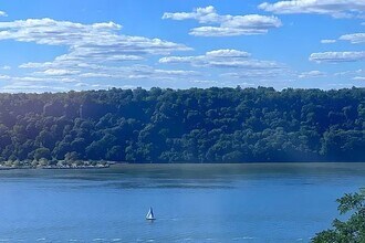 282 Cabrini Blvd in New York, NY - Foto de edificio - Building Photo