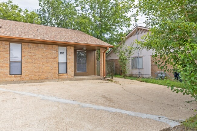 1412 Gramma Ct in College Station, TX - Building Photo - Building Photo