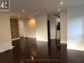 55 Kenton Dr in Toronto, ON - Building Photo - Building Photo