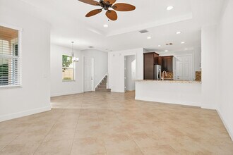 4527 Cadiz Cir in Palm Beach Gardens, FL - Building Photo - Building Photo