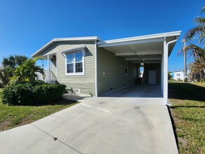 453 Emden St in North Fort Myers, FL - Building Photo - Building Photo