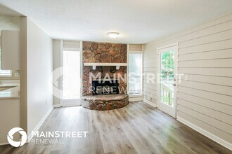 6231 Willowbrook Dr in Riverdale, GA - Building Photo - Building Photo