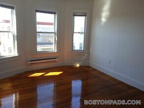 27 Buttonwood St in Boston, MA - Building Photo - Building Photo