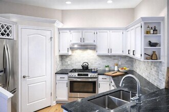 617 Island Pl Wy in Tampa, FL - Building Photo - Building Photo