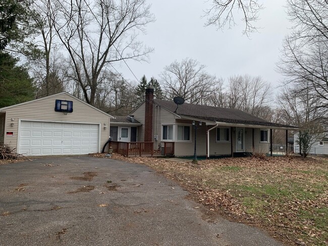 property at 8986 King Graves Rd NE