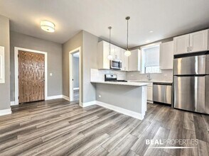 3941 N Janssen Ave in Chicago, IL - Building Photo - Building Photo