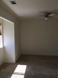 1366 Oak Ridge Dr - 22