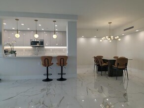 19707 Turnberry Way in Aventura, FL - Building Photo - Building Photo